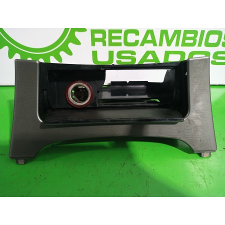 Recambio de cenicero para opel insignia berlina 2.0 cdti cat referencia OEM IAM 13320460  