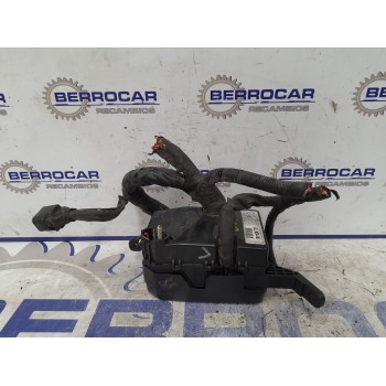Recambio de caja reles / fusibles para hyundai getz (tb) 1.1 12v cat referencia OEM IAM 912411C121  