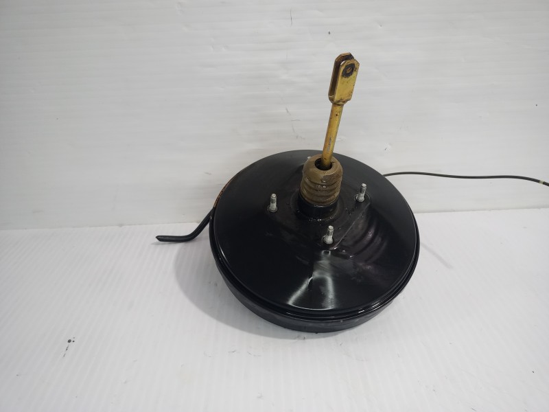 Recambio de servofreno para mercedes-benz vito (w638) caja cerrada 112 cdi  (638.094) referencia OEM IAM 136876  