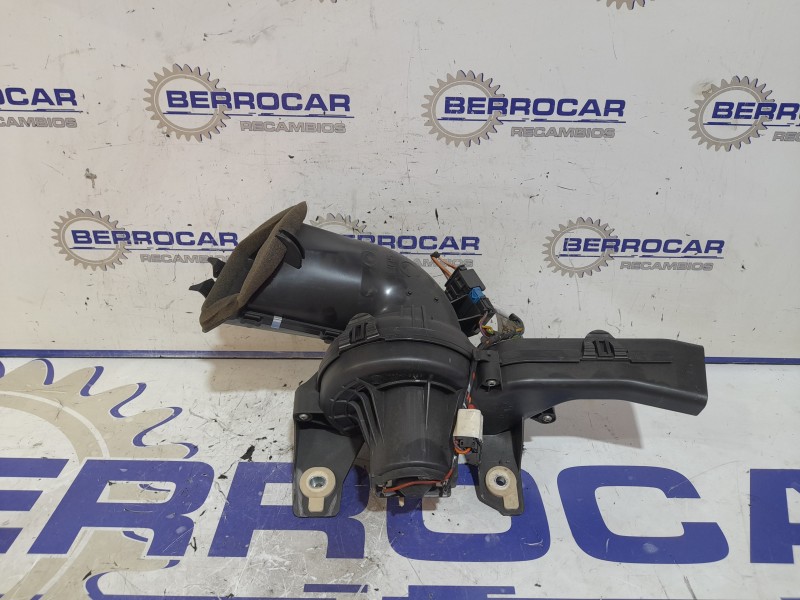Recambio de motor calefaccion para peugeot 5008 2.0 blue-hdi fap referencia OEM IAM 9683441680  