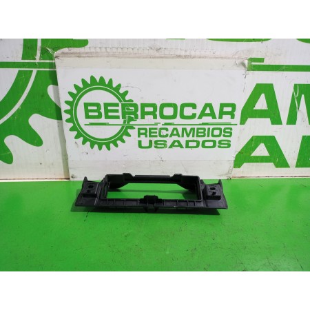 Recambio de moldura para renault kangoo profesional referencia OEM IAM 280382416R  