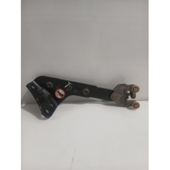 SOPORTE / GUIA PUERTA CORREDERA 98080758D 