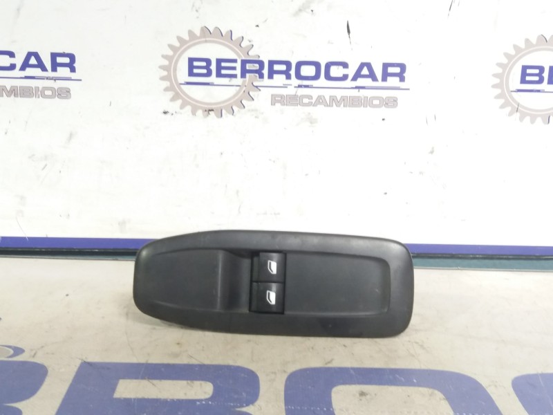 Recambio de mando elevalunas delantero izquierdo para peugeot 208 1.6 blue-hdi fap referencia OEM IAM 96749245  