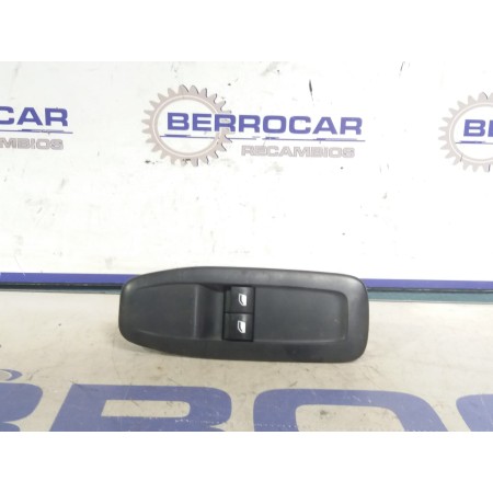 Recambio de mando elevalunas delantero izquierdo para peugeot 208 1.6 blue-hdi fap referencia OEM IAM 96749245  