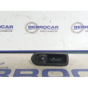 Recambio de mando elevalunas trasero izquierdo para renault megane ii classic berlina 1.5 dci diesel referencia OEM IAM 15601554