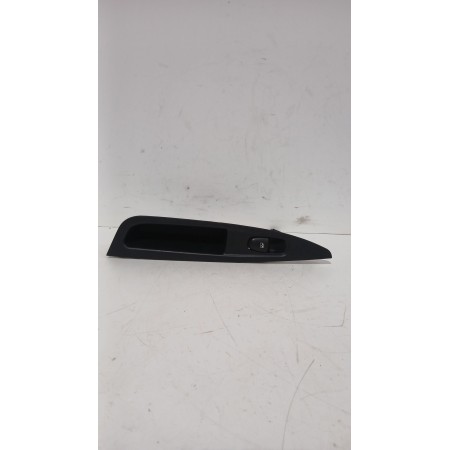 Recambio de mando elevalunas trasero derecho para nissan qashqai ii (j11, j11_) 1.3 dig-t referencia OEM IAM 829604EA0AX  