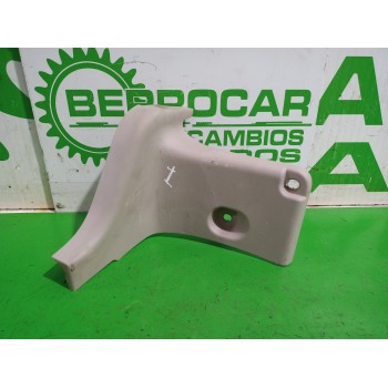 Recambio de moldura para renault kangoo profesional referencia OEM IAM 8200640310  