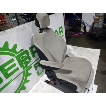 Recambio de asiento delantero izquierdo para citroën c4 grand picasso exclusive referencia OEM IAM 00008845CH  