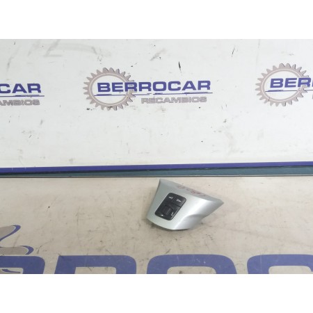 Recambio de mando volante para opel corsa d referencia OEM IAM 13222332  