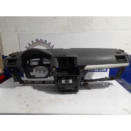 Recambio de salpicadero para opel astra h ber. 1.7 16v cdti referencia OEM IAM 13149016  