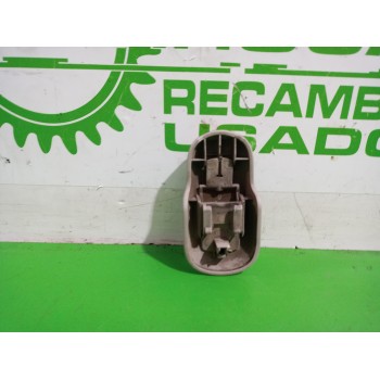 Recambio de moldura para renault kangoo profesional referencia OEM IAM 878244272R  
