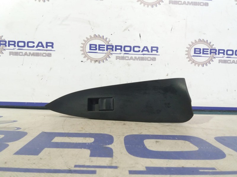 Recambio de mando elevalunas trasero derecho para toyota rav 4 (a3) referencia OEM IAM 7427142010  
