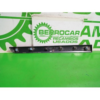 Recambio de moldura para renault kangoo profesional referencia OEM IAM 808211241R  
