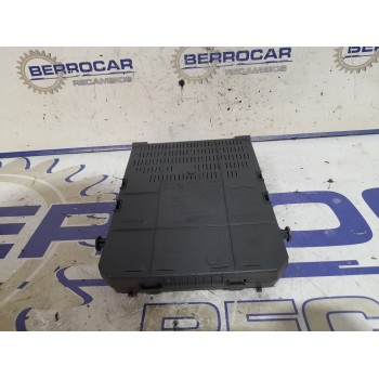 Recambio de caja reles / fusibles para peugeot 5008 2.0 blue-hdi fap referencia OEM IAM 281197595  