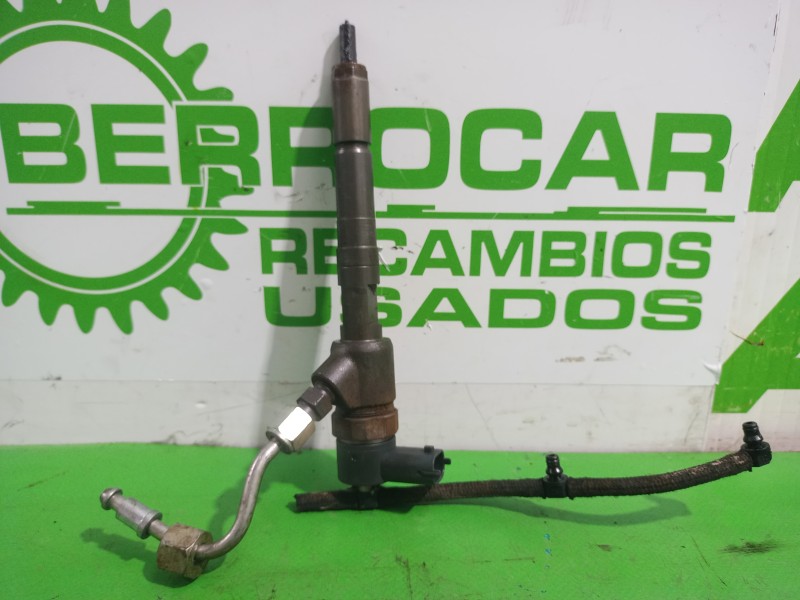 Recambio de inyector para opel corsa d 1.3 16v cdti referencia OEM IAM R1590063  