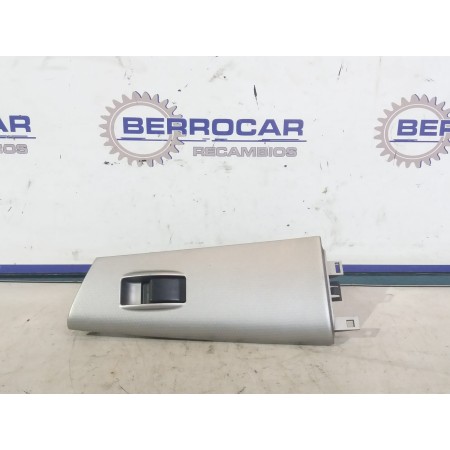 Recambio de mando elevalunas delantero derecho para toyota corolla (e12) referencia OEM IAM 8480102341  