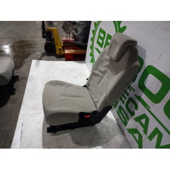 Recambio de asientos trasero derecho para citroën c4 grand picasso exclusive referencia OEM IAM 8845XY  