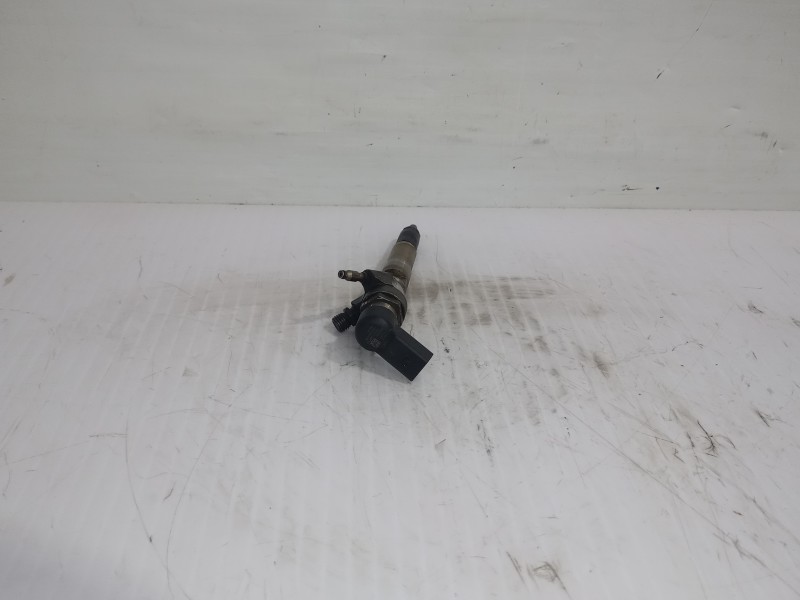 Recambio de inyector para renault scenic iii bose edition referencia OEM IAM 166006212R  