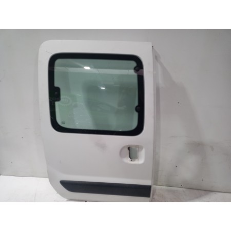 Recambio de puerta lateral corredera derecha para renault kangoo (f/kc0) alize referencia OEM IAM 7751473603  