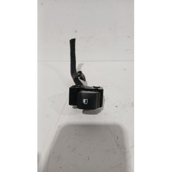 MANDO ELEVALUNAS TRASERO DERECHO 93581Q00004X 