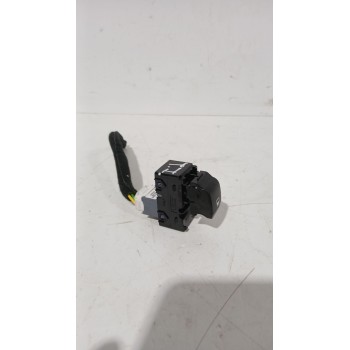 Recambio de mando elevalunas trasero izquierdo para hyundai i20 iii (bc3, bi3) 1.0 t-gdi referencia OEM IAM 93581Q00004X  