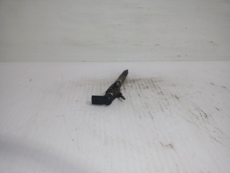 Recambio de inyector para renault scenic iii bose edition referencia OEM IAM 166006212R  