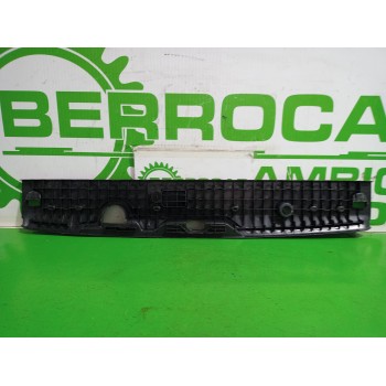 Recambio de moldura para renault kangoo profesional referencia OEM IAM 849938703  