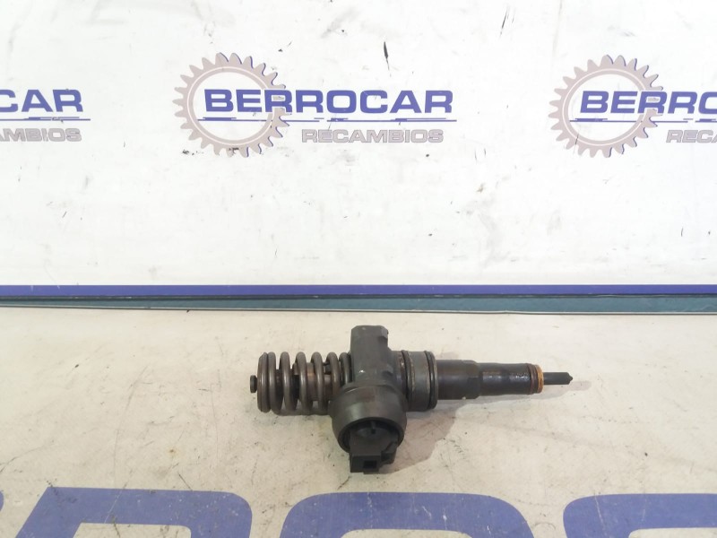 Recambio de inyector para volkswagen caddy ka/kb (2k) 1.9 tdi referencia OEM IAM 0414720313  