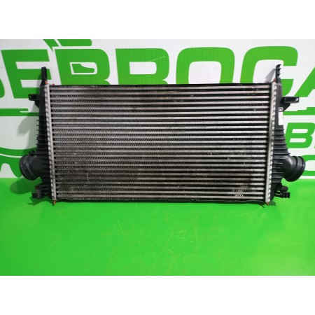 Recambio de intercooler para opel insignia berlina 2.0 cdti cat referencia OEM IAM 13241751  