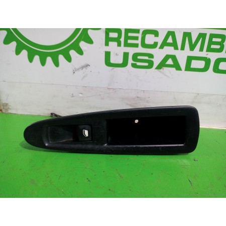 Recambio de mando elevalunas trasero derecho para citroën c4 berlina 1.6 16v hdi referencia OEM IAM 9650912777  