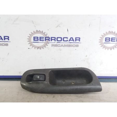 Recambio de mando elevalunas delantero derecho para renault scenic ii referencia OEM IAM 7700431172  