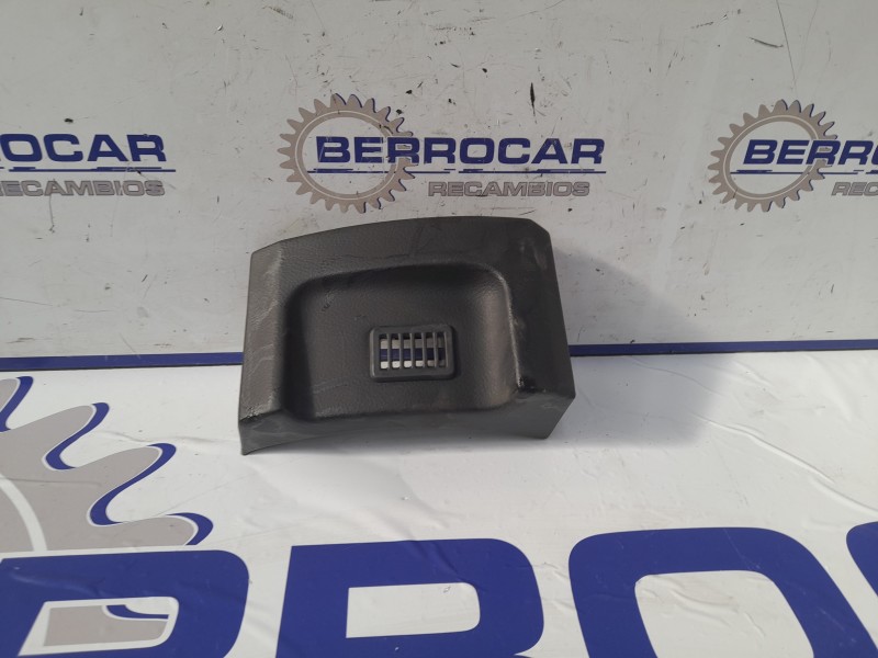 Recambio de moldura lateral para land rover discovery referencia OEM IAM FBF500230XXX  