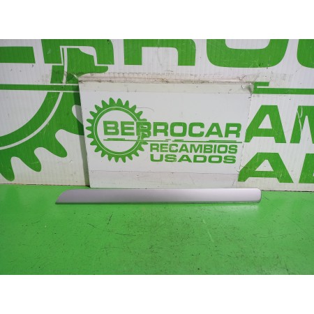Recambio de moldura para volkswagen golf vi (5k1) advance referencia OEM IAM 5K1858415B  