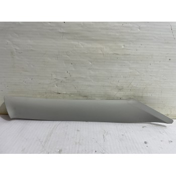 Recambio de moldura derecha para skoda yeti active referencia OEM IAM 5L0867234B  