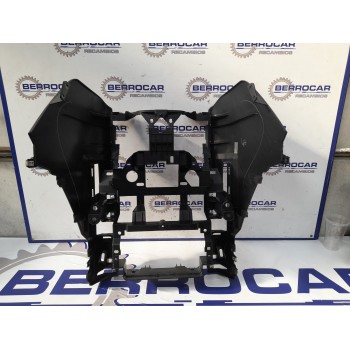 Recambio de moldura interior para land rover discovery referencia OEM IAM FCA000022XXX  