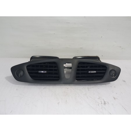 Recambio de rejilla aireadora para renault scenic iii bose edition referencia OEM IAM 682600031R  