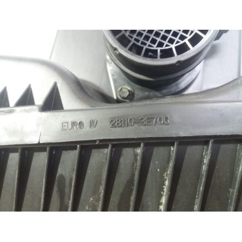 Recambio de filtro aire para kia sorento 2.5 crdi referencia OEM IAM 281103E700  