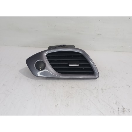 Recambio de rejilla aireadora para renault scenic iii bose edition referencia OEM IAM 687613373R  