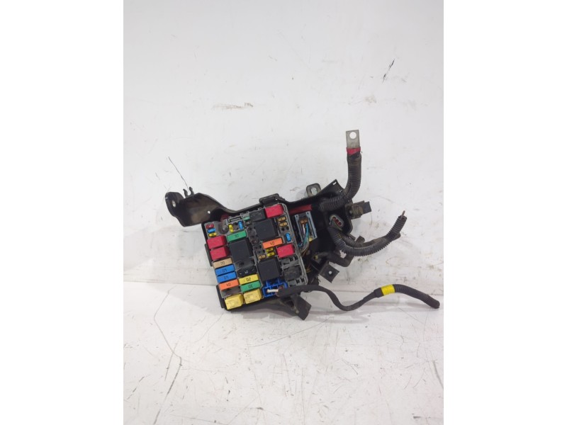 Recambio de caja reles / fusibles para alfa romeo giulietta (940_) 1.6 jtdm (940fxd1a) referencia OEM IAM 50532388  