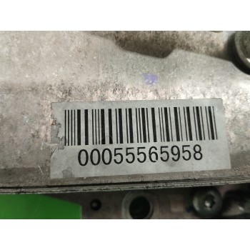 Recambio de soporte filtro aceite para opel insignia berlina 2.0 cdti cat referencia OEM IAM 00055565958  