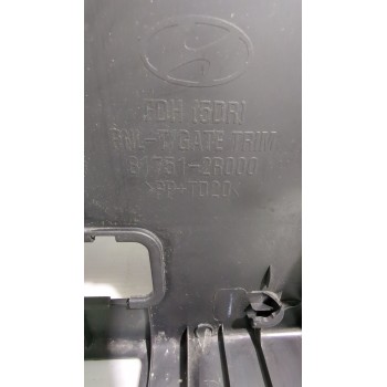 Recambio de guarnecido porton trasero para hyundai i30 (fd) 1.6 crdi referencia OEM IAM 817512R000  