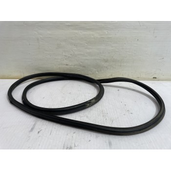 Recambio de goma contorno para skoda yeti active referencia OEM IAM 8707N8  