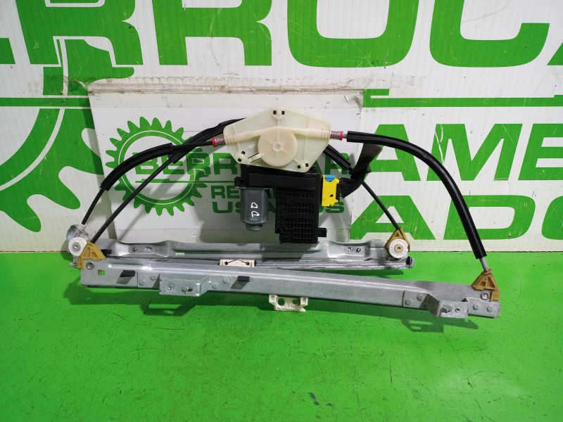 Recambio de elevalunas delantero derecho para citroën c4 grand picasso exclusive referencia OEM IAM 9682495780  