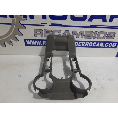 Recambio de moldura palanca de cambios para land rover discovery referencia OEM IAM FJV500172XXX  