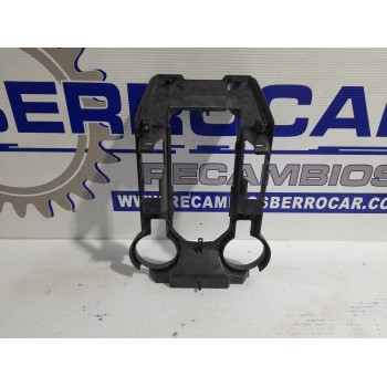 Recambio de moldura palanca de cambios para land rover discovery referencia OEM IAM FJV500172XXX  