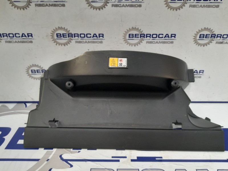 Recambio de moldura lateral para land rover discovery referencia OEM IAM PGK500085V6  