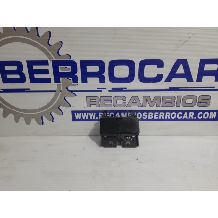 Recambio de cenicero para mercedes-benz clase e (w212) lim. 2.1 cdi cat referencia OEM IAM A2046800179  