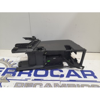 Recambio de apoyabrazos central para peugeot 5008 2.0 blue-hdi fap referencia OEM IAM 9686267677  