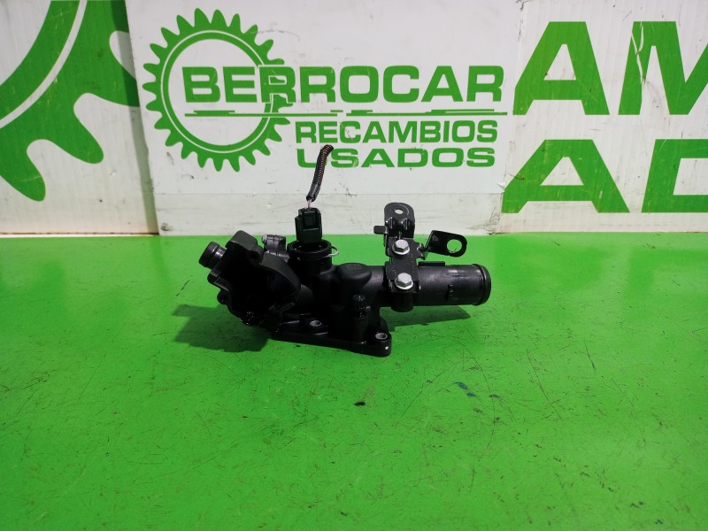Recambio de termostato para renault kangoo profesional referencia OEM IAM 110609813R  