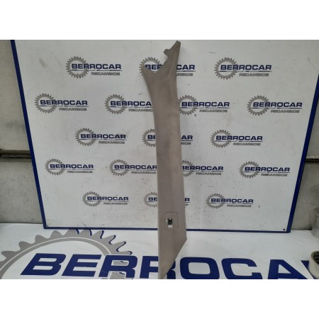 Recambio de moldura lateral para land rover discovery referencia OEM IAM EMB500320LUM  